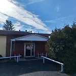 Rest Stop 6 Inn