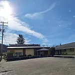 Rest Stop 6 Inn